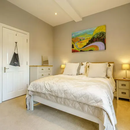 2 Bed In 83763 Apartment *