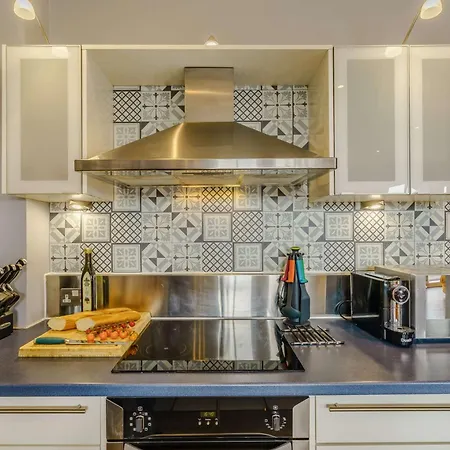 2 Bed In 83763